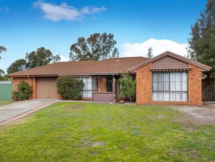 Second view of Homely house listing, 4 Mere Court, Sunbury VIC 3429