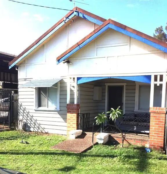 2 Ivy Street, Islington NSW 2296