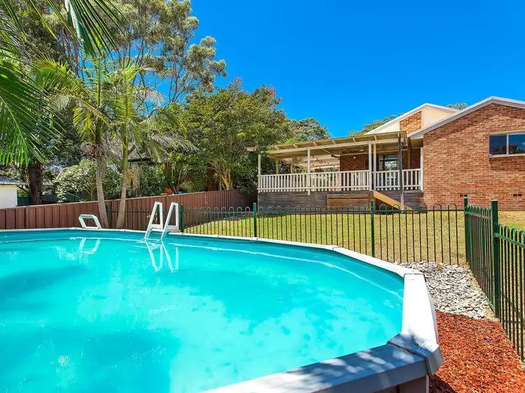 4 Poplars Avenue, Bateau Bay NSW 2261