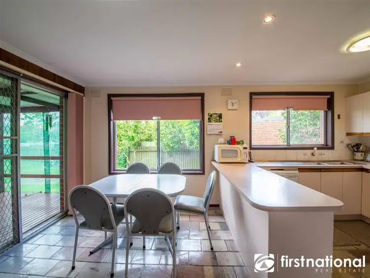 Fourth view of Homely house listing, 18 Penrith Court, Berwick VIC 3806