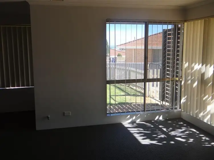 Sixth view of Homely house listing, 6 Hart Court, Mount Tarcoola WA 6530