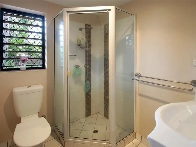 Fifth view of Homely unit listing, 1/4 Grantala Street, Manoora QLD 4870