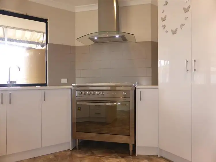 9 Astron Place, Waggrakine WA 6530