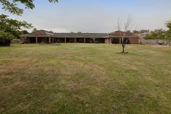 Fifth view of Homely house listing, 2 Charl Close, Narre Warren North VIC 3804