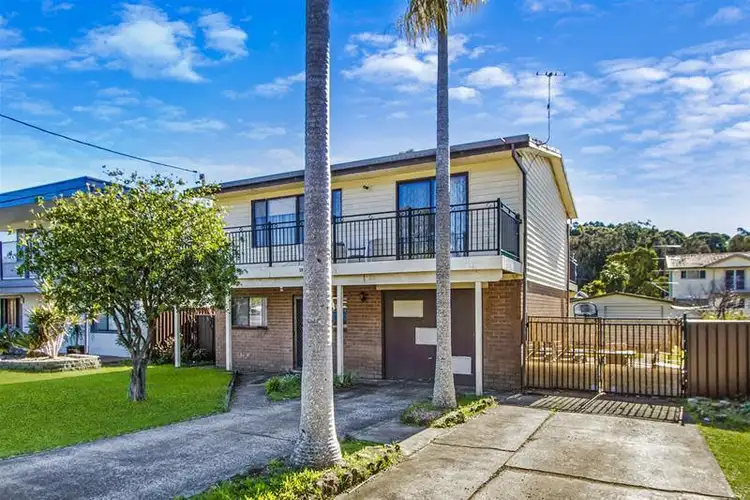 29 Black Swan Street, Berkeley Vale NSW 2261