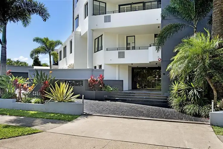 'CALAIS' 19 Peak Avenue, Main Beach QLD 4217