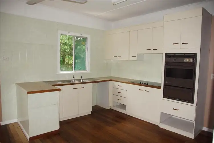 Second view of Homely house listing, 6 Keating Court, Armstrong Beach QLD 4737