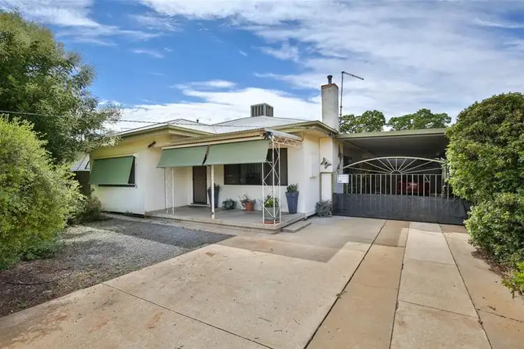 8 Oak Avenue, Mildura VIC 3500