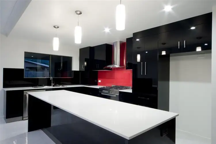 24 Twin Creek Court, Cannonvale QLD 4802