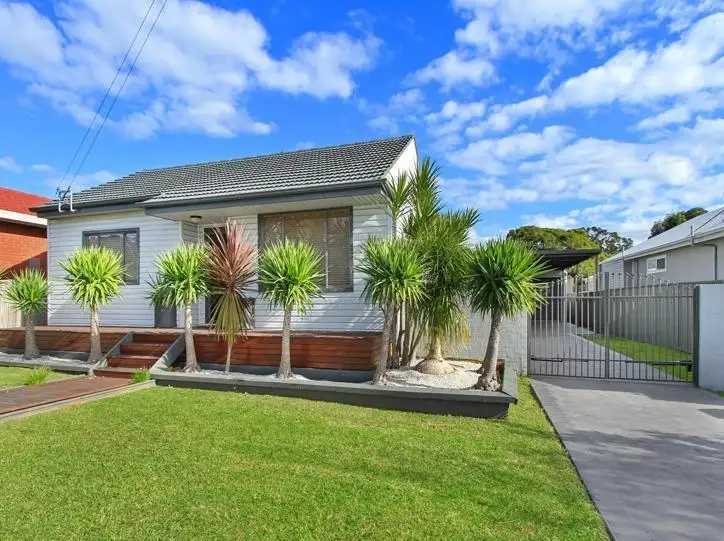 Main view of Homely house listing, 7 David Avenue, Oak Flats NSW 2529