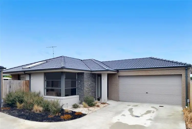 2/9-11 Benita Place, Leopold VIC 3224