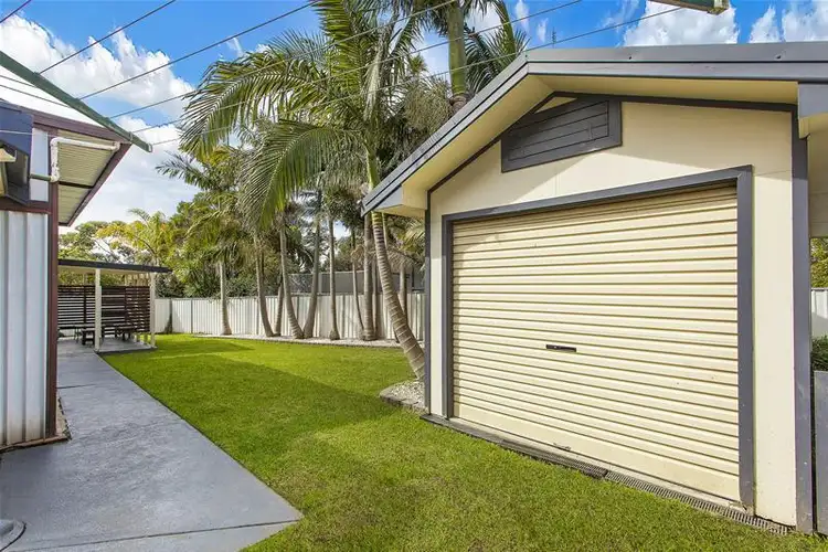 Sixth view of Homely house listing, 2 Margherita Avenue, Bateau Bay NSW 2261