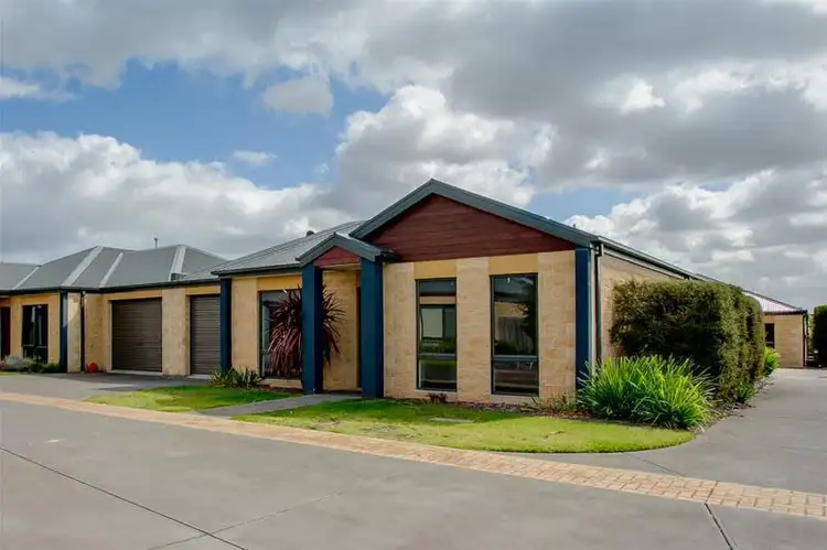 10/24 Bruce Drive, Somerville VIC 3912