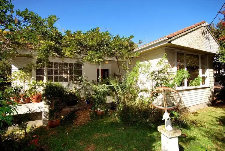 23 Lookout Road, New Lambton Heights NSW 2305