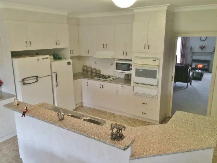 Fifth view of Homely house listing, 37 Kashelmara Drive, Kyabram VIC 3620
