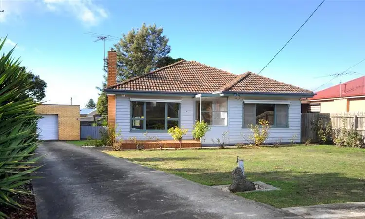 4 Harvey Avenue, Herne Hill VIC 3218