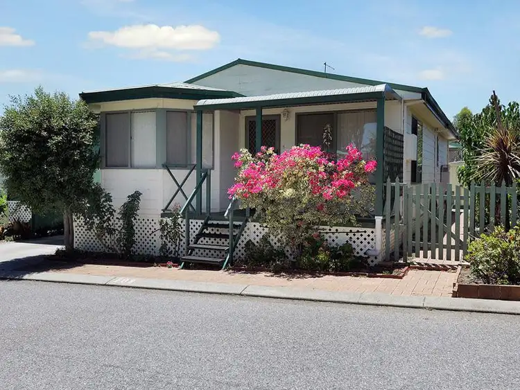 208/270 South Western Highway, Mount Richon WA 6112