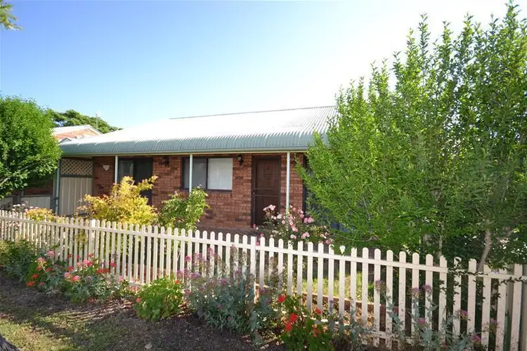 2/10 Roth Court, Mudgee NSW 2850
