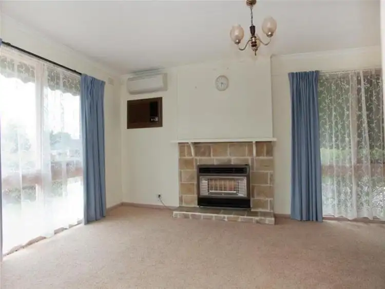 Second view of Homely house listing, 19 Lindsay Avenue, Sunbury VIC 3429