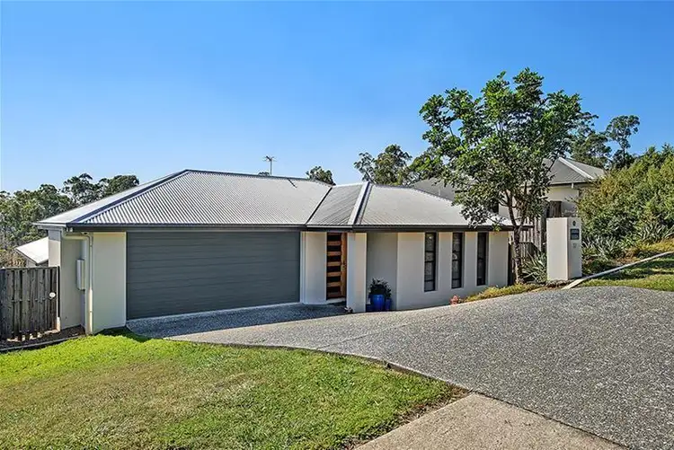 17 Diamantina Circuit, Pacific Pines QLD 4211