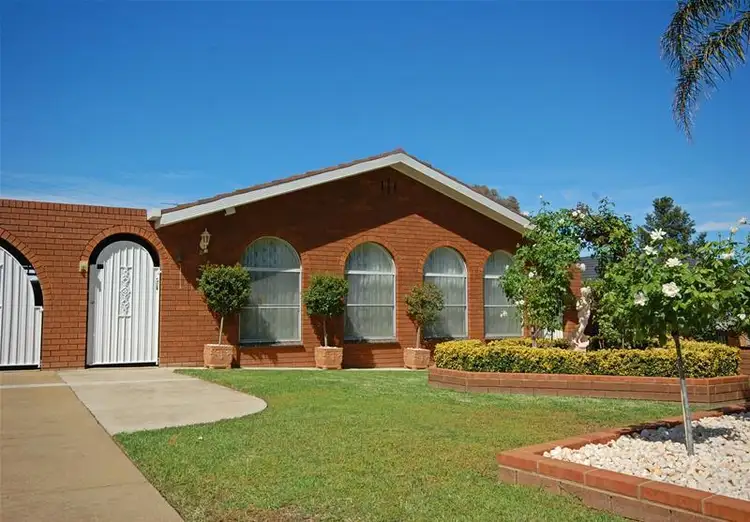 Main view of Homely house listing, 10 Wren Street, Wagga Wagga NSW 2650