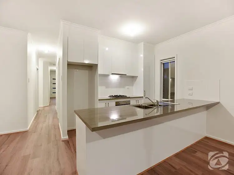 8a Aubrey Drive, Willunga SA 5172