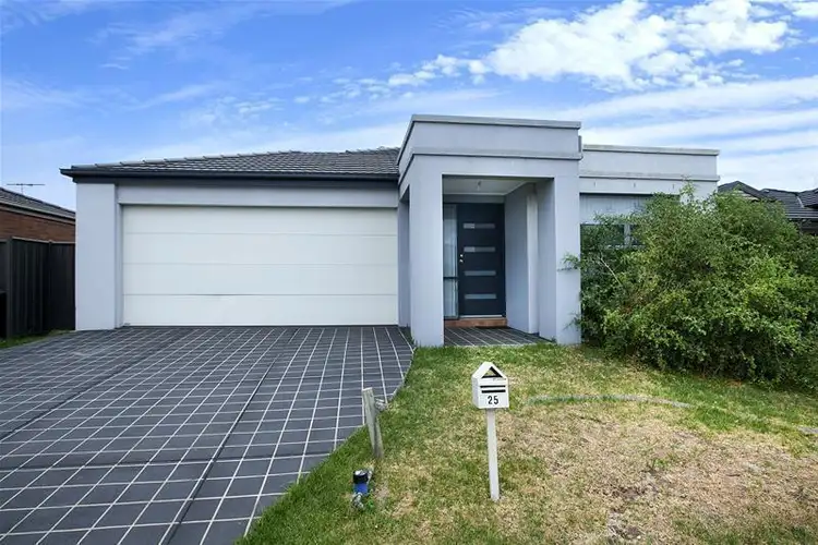 25 Foleys Road, Deer Park VIC 3023