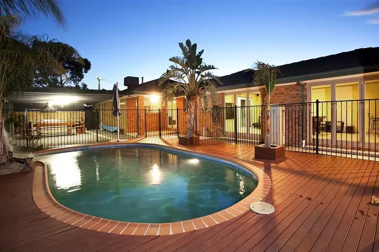 4 Campbell Avenue, Deer Park VIC 3023