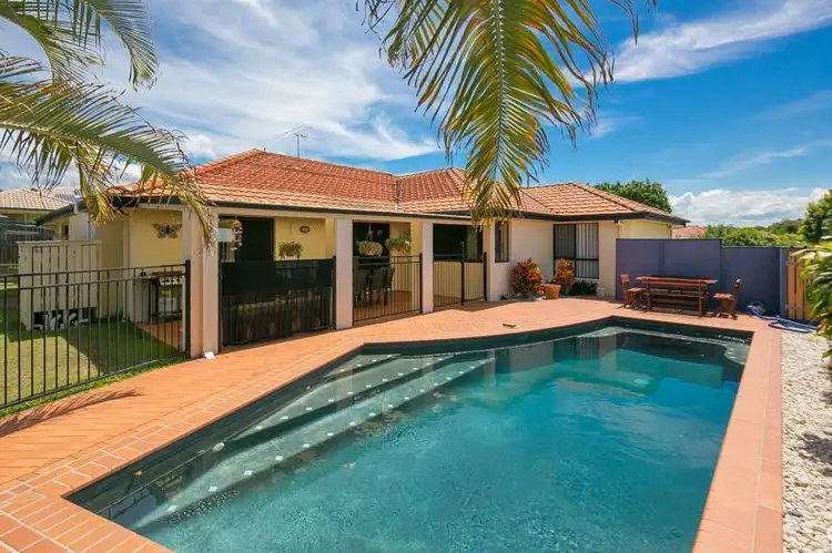 15 Lemongrove Road, Birkdale QLD 4159