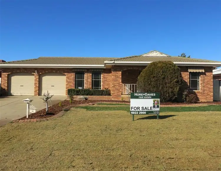 21 Overdale Drive, Bourkelands NSW 2650