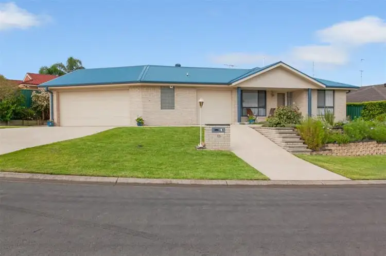 13 Basswood Crescent, Fletcher NSW 2287