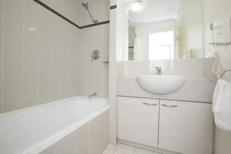 Fifth view of Homely apartment listing, 5/116 Mounts Bay Road, Perth WA 6000