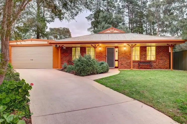 22 Dunalbyn Drive, Aberfoyle Park SA 5159