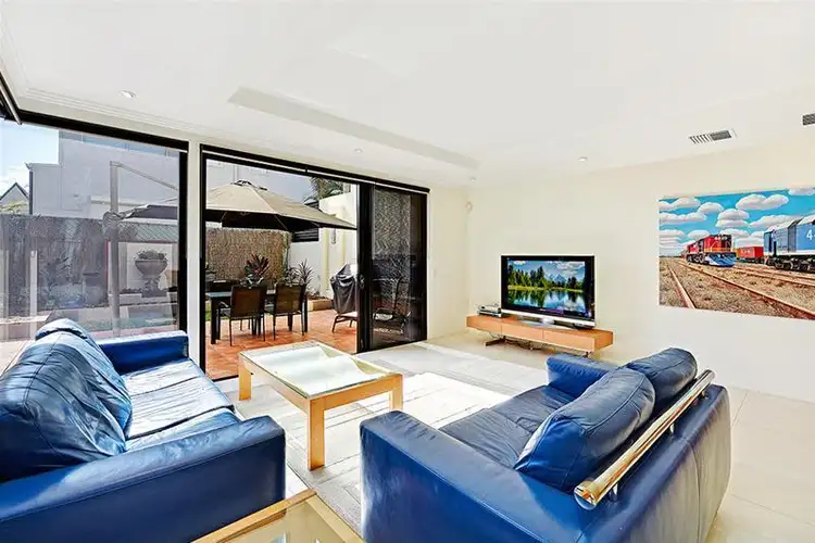 Sixth view of Homely villa listing, 1/45 Woodroffe  Avenue, Main Beach QLD 4217