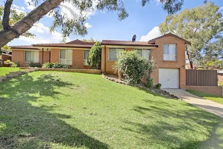 18 Clennam Avenue, Ambarvale NSW 2560