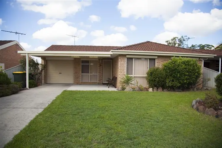 8 Crane Avenue, Green Valley NSW 2168