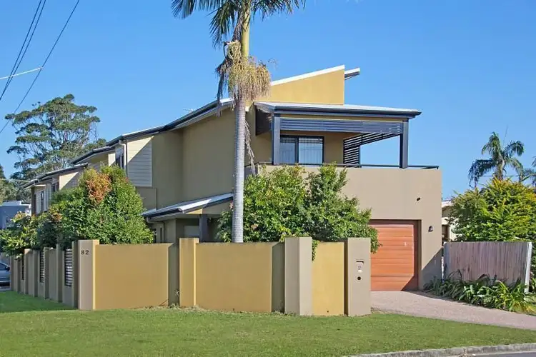 2/82 Leyte Avenue, Palm Beach QLD 4221