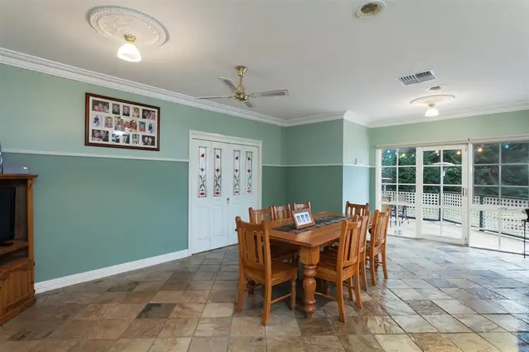 Fifth view of Homely house listing, 2 Cherry Close, Somerville VIC 3912