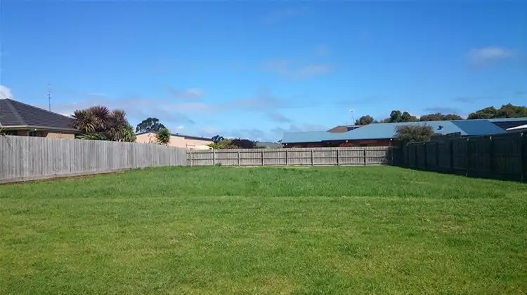 11 Diane Place, Inverloch VIC 3996