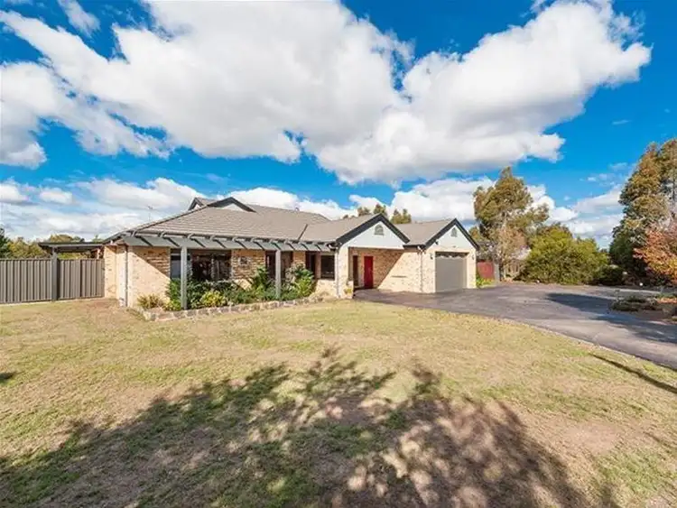Second view of Homely house listing, 42 Highgrove Drive, Sunbury VIC 3429