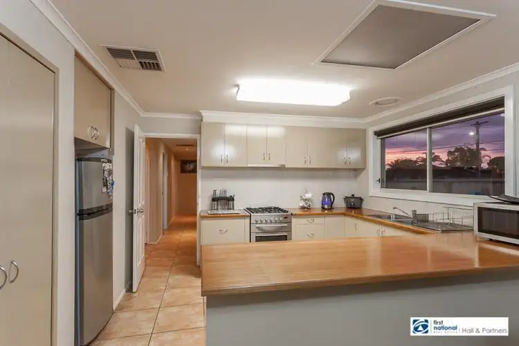 Fifth view of Homely house listing, 5 Hanbury Court, Keysborough VIC 3173