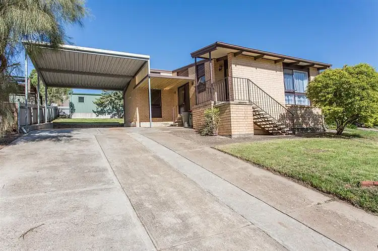 8 Giles Court, Christie Downs SA 5164