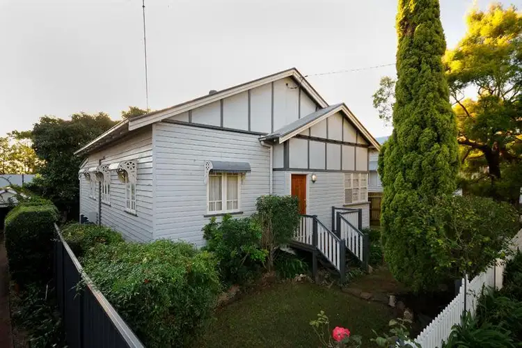 11 Sir Street, North Toowoomba QLD 4350