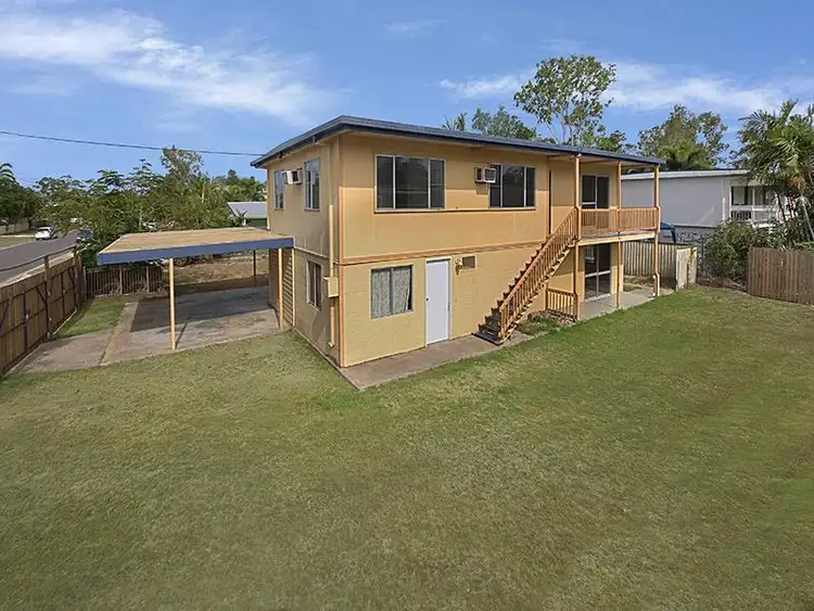 1 Karina Crescent, Rasmussen QLD 4815