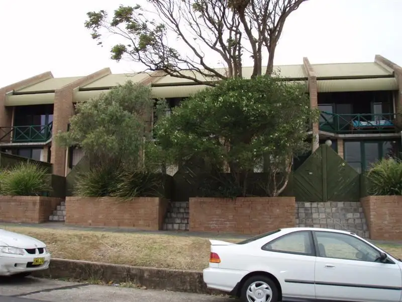Main view of Homely townhouse listing, 4/47 Ridge Street, Merewether NSW 2291