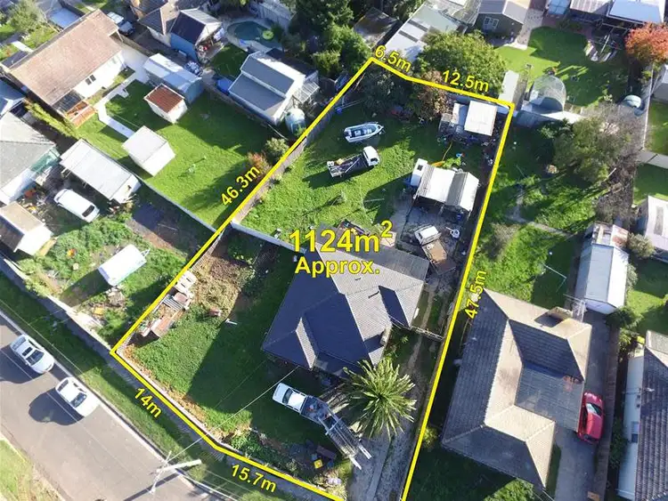 1 Neimur Avenue, Deer Park VIC 3023