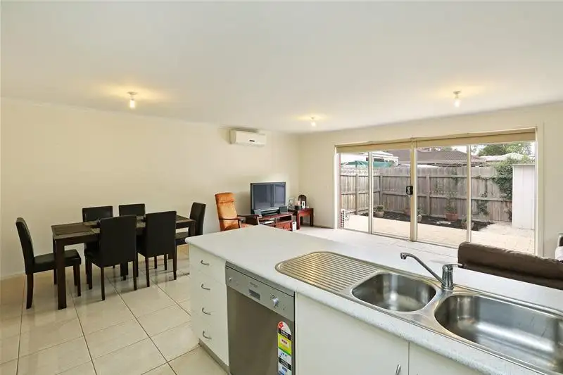 Main view of Homely unit listing, 2/23 Flinders Avenue, Lara VIC 3212