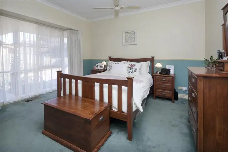 Second view of Homely house listing, 1 Glamis Court, Endeavour Hills VIC 3802