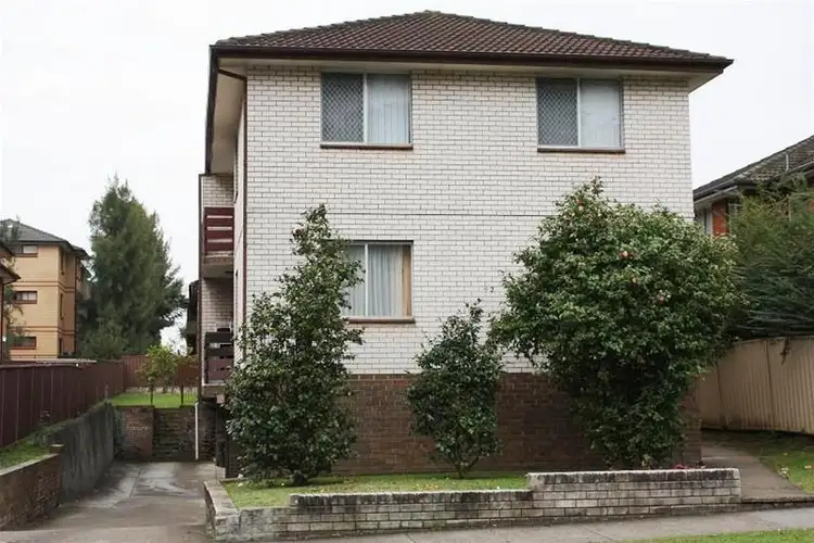 8/42 Northumberland Road, Auburn NSW 2144