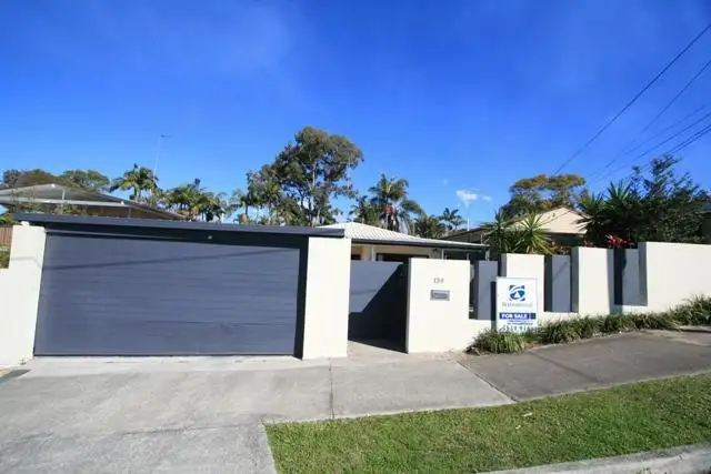134 Heeb, Benowa QLD 4217